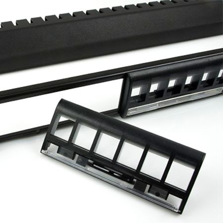 HCI Frontzugangs-Patchpanel SP24F2M